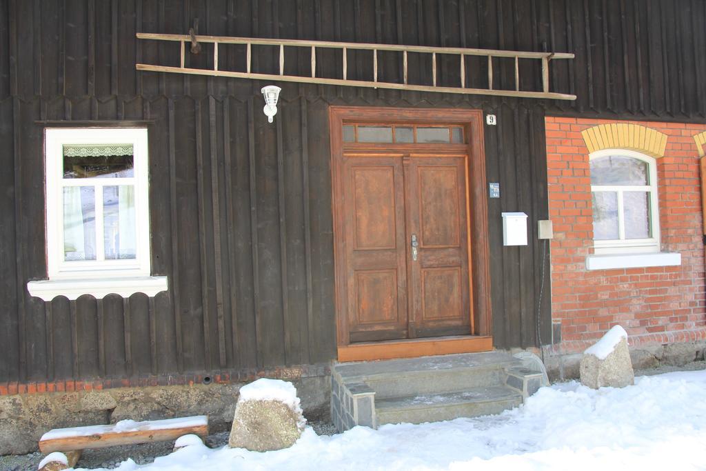 Апартаменти Ferienhaus Anno Dazumal, Wie Zu Oma'S Zeiten Клінґенталь Екстер'єр фото